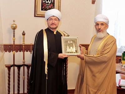 Mufti Sheikh Ravil Gainutdin send congratulations on 50th National Day of Oman